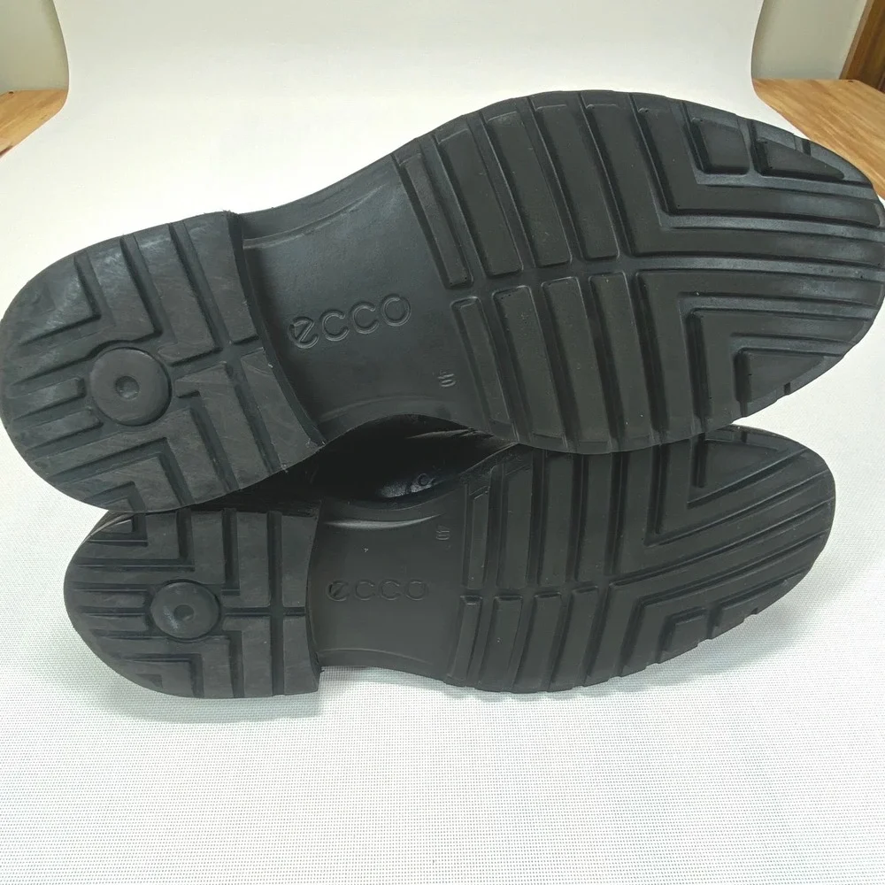 Ecco Vitrus Black Wingtip Chukka‎ Boots Men's EU 40 US size 6